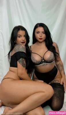 hay_babe [ hay-babe ] - Do you like this big booty in pink???