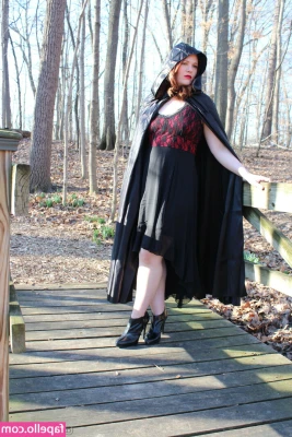 harleenivy - I did a photoshoot recently! Can’t wait to share them with y’all.