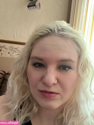 harleenivy - Want to get naughty😈I got something show you
