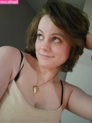 maddie.crochets [ maddie-crochets ] - I'm wanting to dance with daddy 💕💕💕