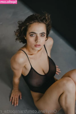 Solomia Maievska [ solomia-maievska ] - Sex hard în toate pozițiile   În ultimul timp am devenit cam