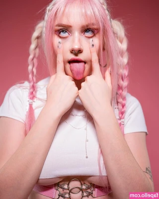 Angela Halee [ angela-halee ] - Good afternoon 💋💋💋