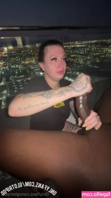 GloTripod - I love nipple playyyyyyy
