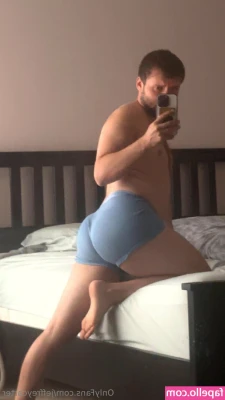 jeffreycarter [ jeffreycarter-1 ] - Fell asleep last night responding to all dick ratings today so