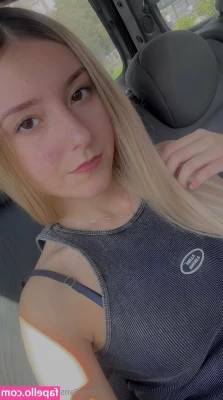 lola.elfie [ lola-elfie ] - back it up