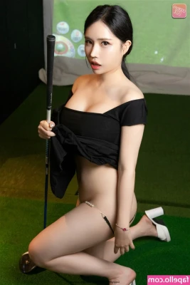 UMC MODEL [ umc-model ] - Seeing Daddys cock make my mind go blank, I love when my mind goes