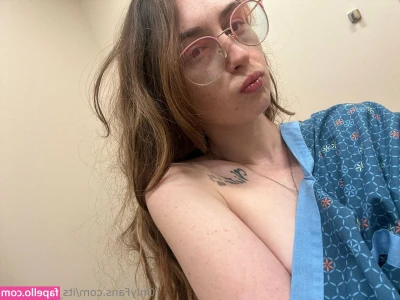 its_tiffa.taboo [ its-tiffa-taboo ] - need a lap to wiggle in 💙