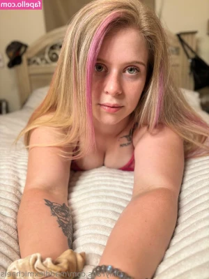 maddiexmichaels - This is how I welcome my new neighbor to the building, a LOT more