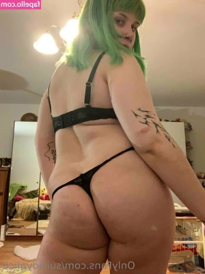 suicidyalice - I don’t care….. your weekly payment is late ⏰   Sell your car