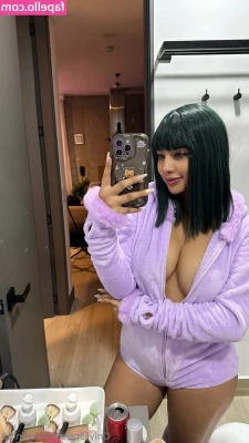 Lauren-98 - Hihi welcome to Babyghouli’s OF! I will offer paid dick rating,