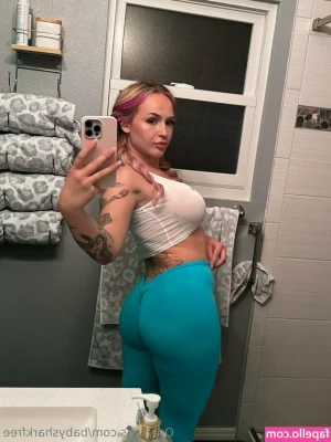 babysharkfree - Are you curious about what's under the towel? 😲🤔🙊