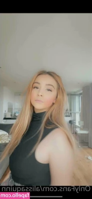 alissaquinn - nothing but socks