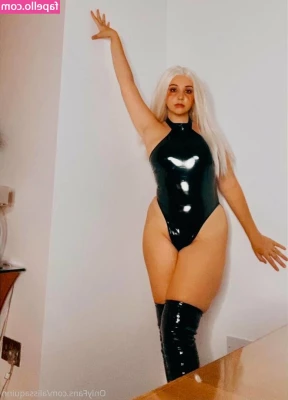 alissaquinn - My breast are bigger than my face when I m getting fucked