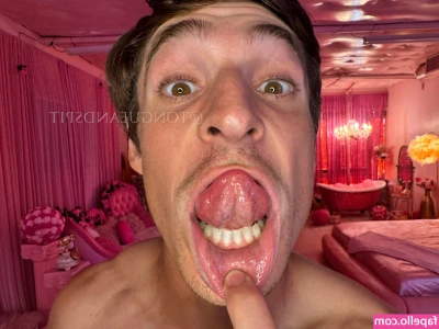 tongueandspit - Good night! 😘