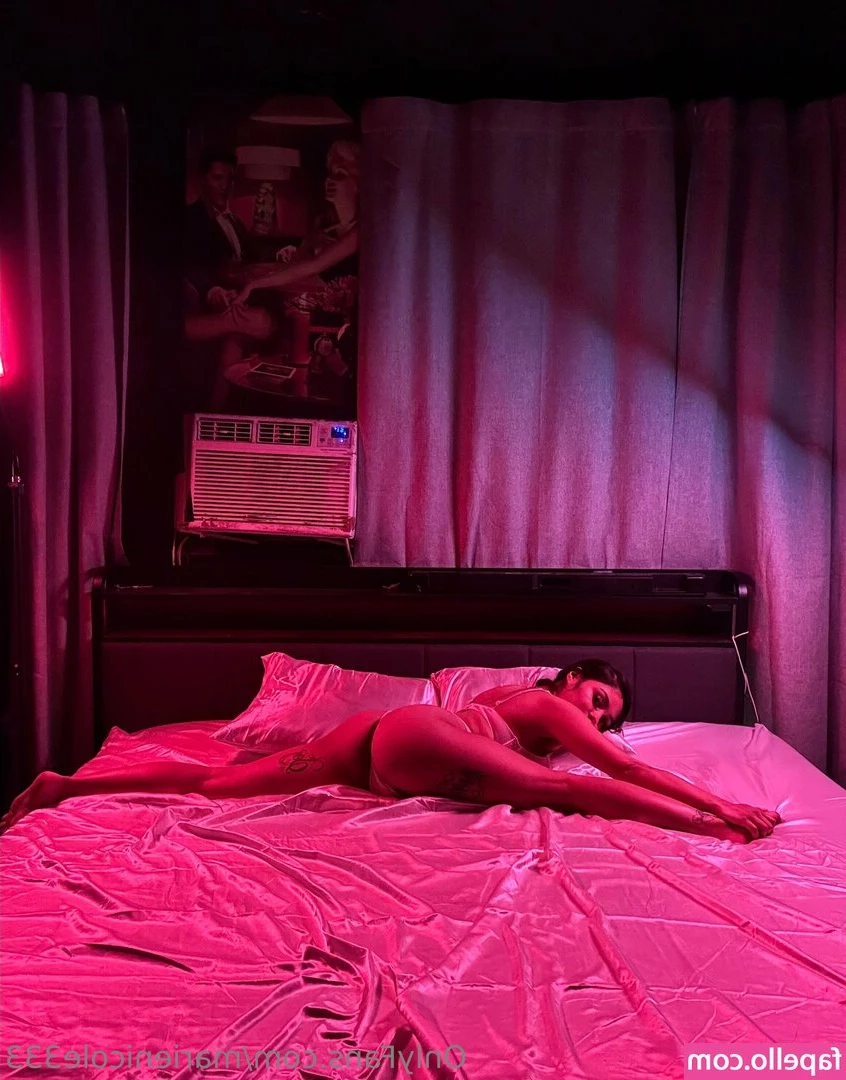 marienicole333 - Slide it in slow 🤤