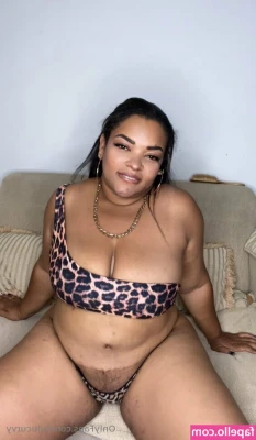lulucurvy - I thought I looked pretty when I woke up this morning, this is the