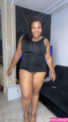 lulucurvy - Some tongue + booba? 🤭