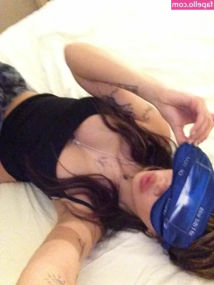 Radvxz - Happy Halloween eve!!! 🎃 Well, I tried to surprise you with a sexy