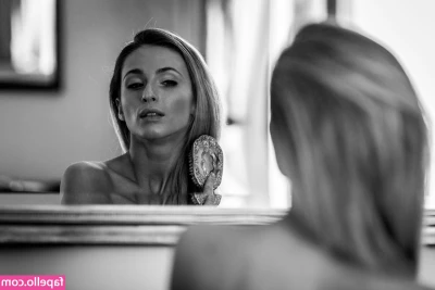 Cara Mell [ cara-mell ] - Even while beeing sick i drop some booty for you honey