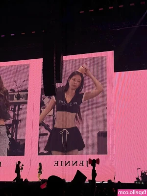 Jennie | BLΛƆKPIИK [ jennie-blkpik ] - demon girl makes a mess just for u! ୨♡୧