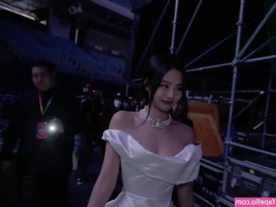 Jennie | BLΛƆKPIИK [ jennie-blkpik ] - I like to be a tease around the house 😇