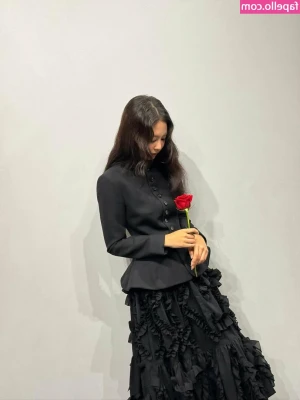 Jennie | BLΛƆKPIИK [ jennie-blkpik ] - Can I be your Passenger Princess?