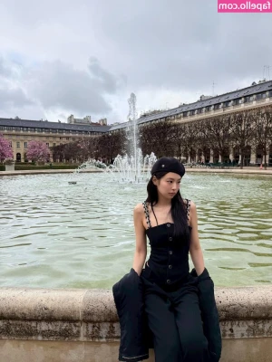 Jennie | BLΛƆKPIИK [ jennie-blkpik ] - What would you do if I was in front of you like this?