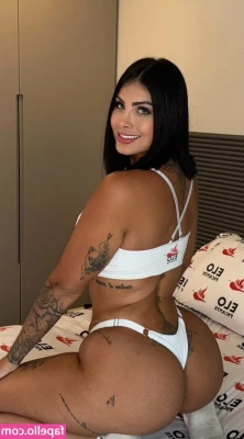 paolavega - What’s poppin’? My pussy, that’s what 😛
