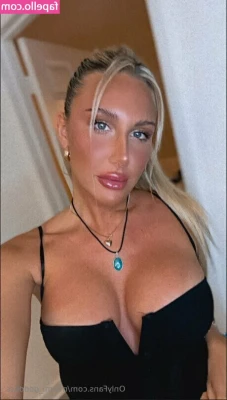 miami_goddess [ miami-goddess ] - Recently got into making tops submissive. Tie them to a chair,