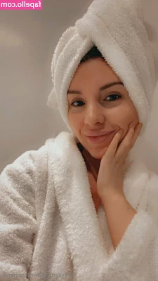 moreingrid [ moreingrid-23 ] - @lunababyy69 video coming soon 💦 she can ride dick so good wow 🥵