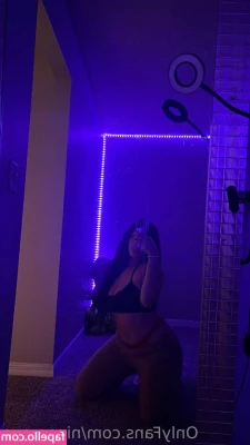 ninaevevip - I heard you like cute boys 🤪