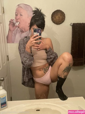 warrology - i sit on the dick so good 🥺 6:11 mins   have a good sunday 💕