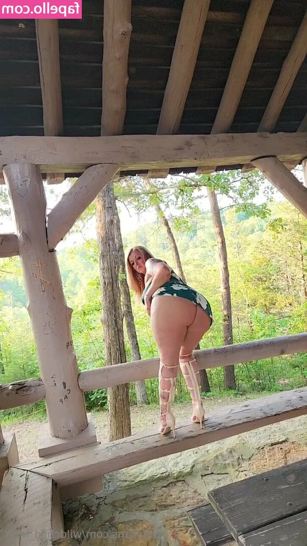 wildchild_leah0 [ wildchild-leah0 ] - You find your friend’s mom tanning alone…do you make a move or