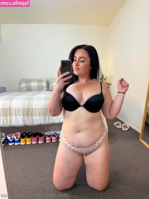 Violet Mae [ violet-mae ] - How can I please you? Can I suck on you a little? 🍆