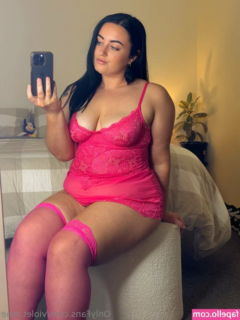 Violet Mae [ violet-mae ] - 🔒Locktober🔒 What I just did today at Social Media 😈 My poor
