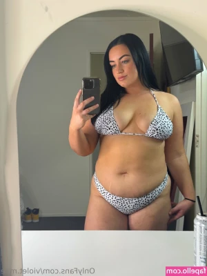 Violet Mae [ violet-mae ] - Don't you prefer crotchless panties?