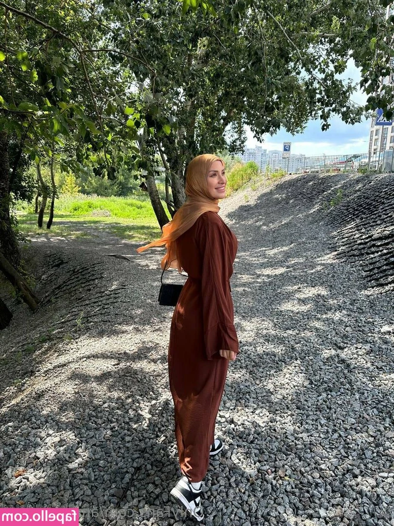 Amira_amour [ amira-amour ] - My body has been looking so good lately 🥵 don’t ya think?