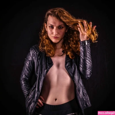 purple_kaz [ purple-kaz ] - would u fuck me while i wear my cosplay?