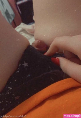 skylakat - What it would feel like to have your head clamped between my thighs?