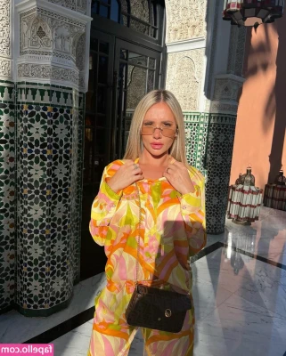 Karen Sosa [ karen-sosa ] - I'm feeling naughty today...are you? 😈