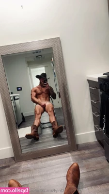 jordansteelfitness - Mi nombre es Octavia  espero que disfrutéis de nuestro contenido