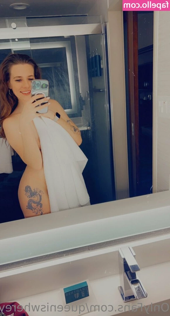 queeniswhereyouneedtobe - so I’m pretty sure this bra is too small…