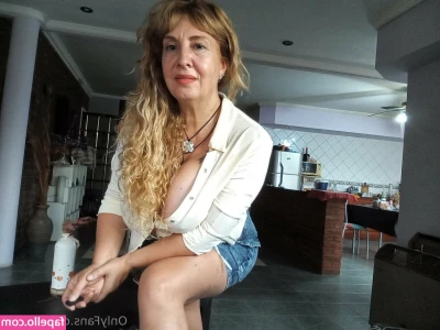 liashot - Bend me over on the table daddy 💦