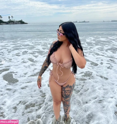 Zslaay - Hey guys  Is some little stuff for starters be back on here.🥰