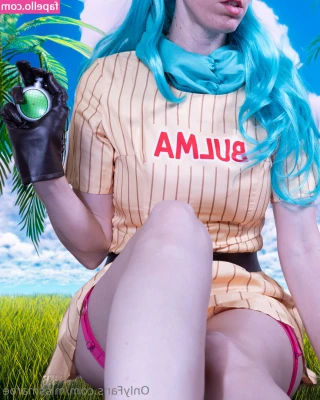 missmaroe - It’s TITTY Tuesday! Let me see them ;)