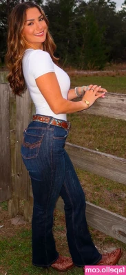 Emma Buckley [ emma-buckley ] - Happy Cinco De Mayo babessss! Let’s have some fun in the DMs