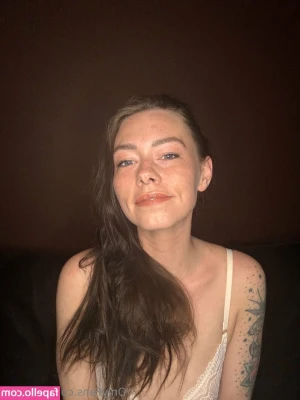 rosewild - Hi my favorite people! I'm a bit sick 😿  Hope I'll feel better