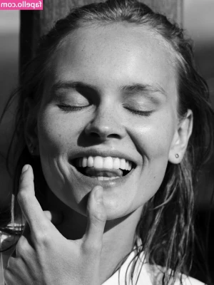 Anastasiya Scheglova [ anastasiya-scheglova ] - You’re the perfect victim for my manipulative mind.