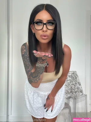 jennnnniferthomson - I have 3 new boy/girl videos coming to you this week… one of them