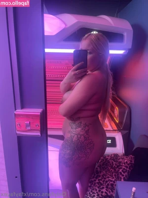 xfayfayex - I left some more videos in your dms NOW 👅💦💦